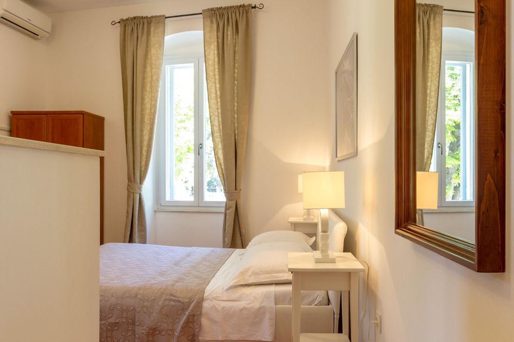 Rooms & Apartments Matkovic Split Exterior photo